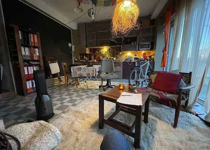 Robinson Guesthouse & Massages